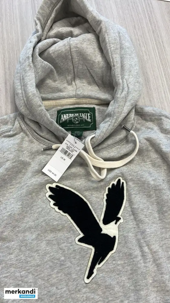 || **Chaquetas de marca y culata de capucha de jersey Lote **||  Lote total: $15,000 pcs