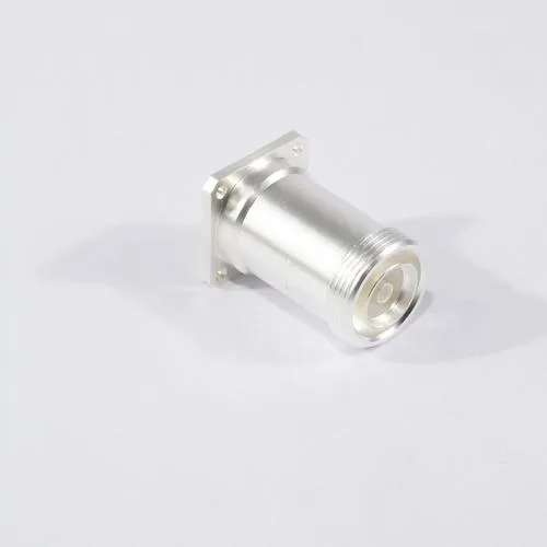 716 CONECTOR HEMBRA DE MONTAJE 4 HOYOS RG401