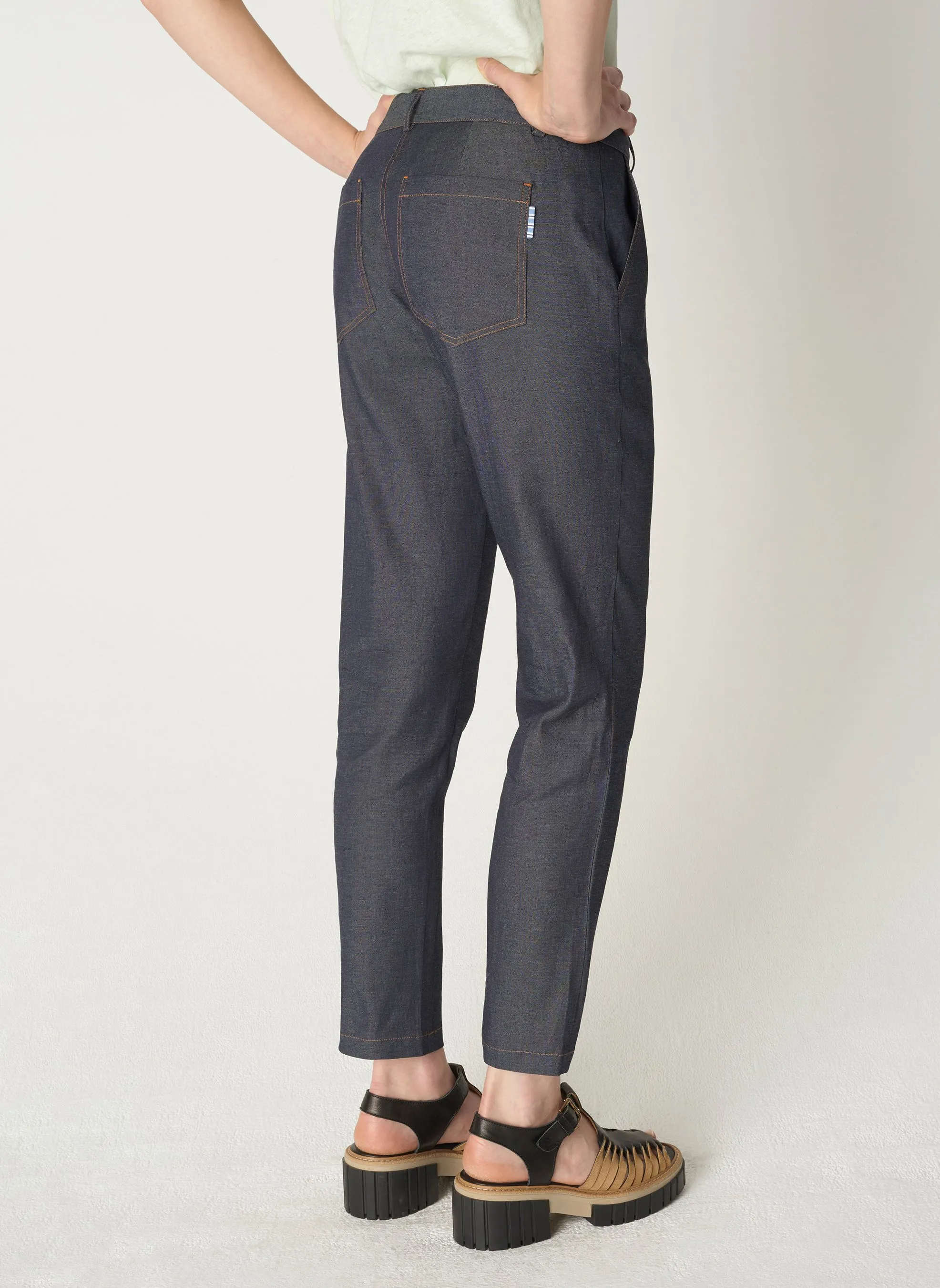 ACOTE Pantalón tobillero de algodón tipo vaquero con talle bajo en azul