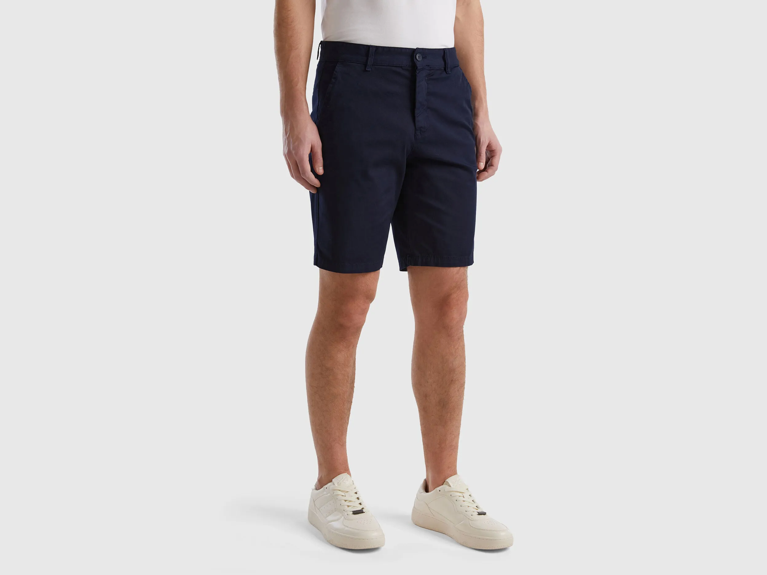 Bermudas chinos de algodón elástico