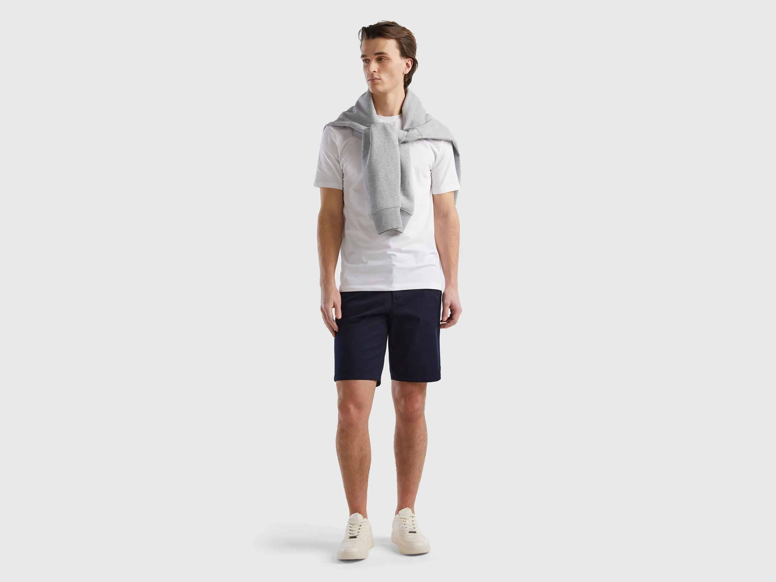 Bermudas chinos de algodón elástico