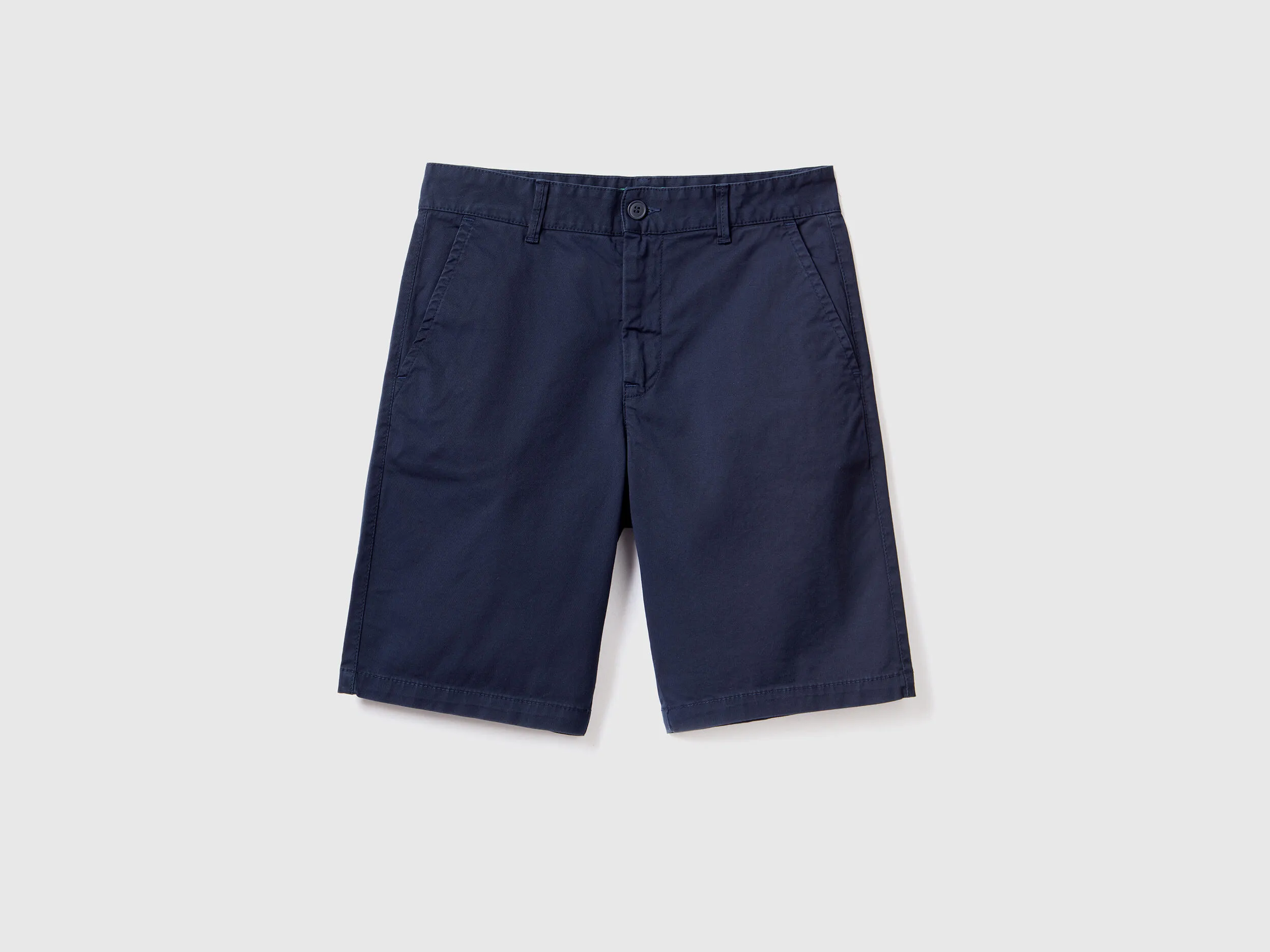 Bermudas chinos de algodón elástico