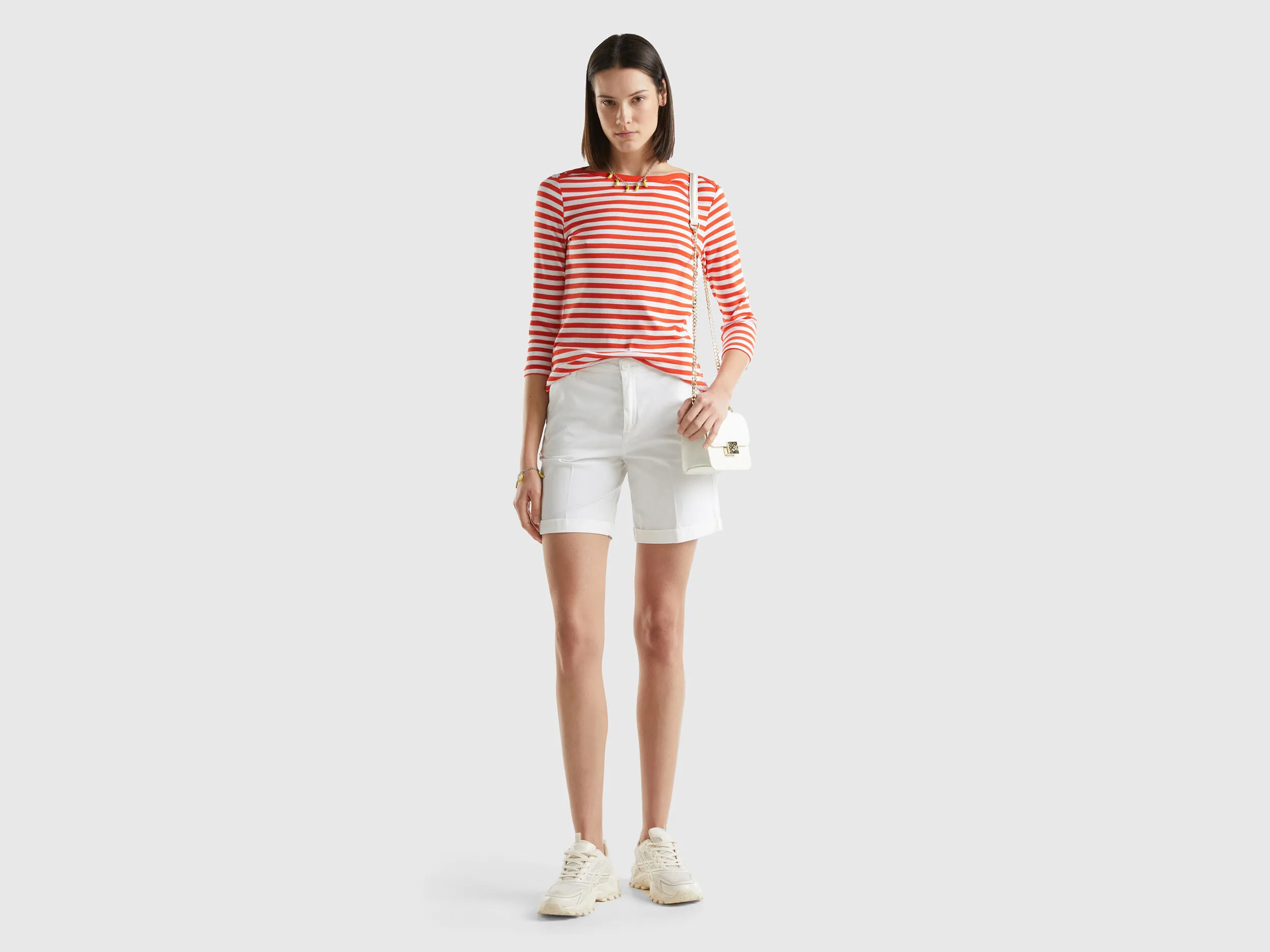 Bermudas de algodón elástico