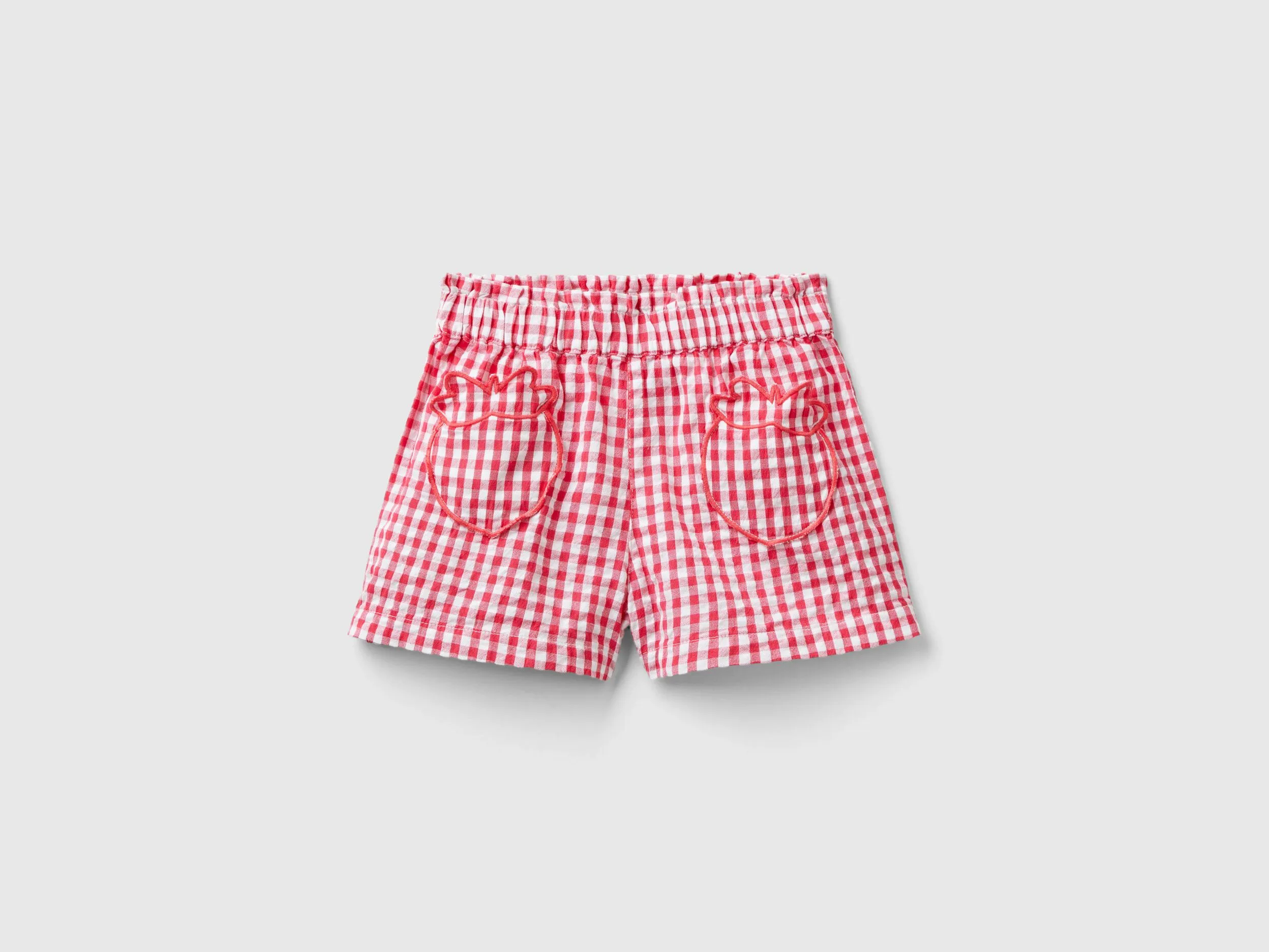 Bermudas de vichy con bolsillos de fruta
