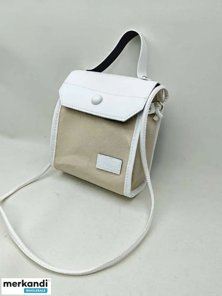 Bolsos Descubre nuestra selección de bolsos de mujer de Turquía con muchos modelos y colores para la venta al por mayor.