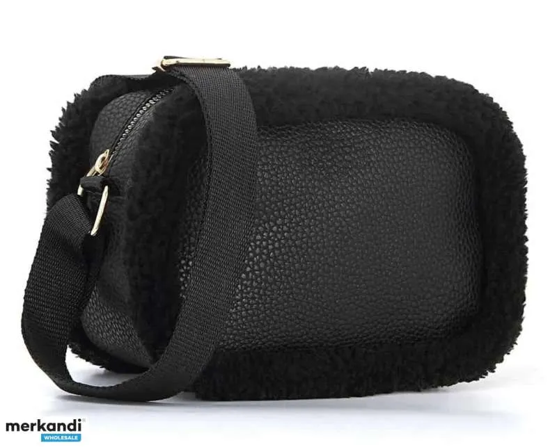 Bolsos Descubre nuestra selección de bolsos de mujer de Turquía con muchos modelos y colores para la venta al por mayor.
