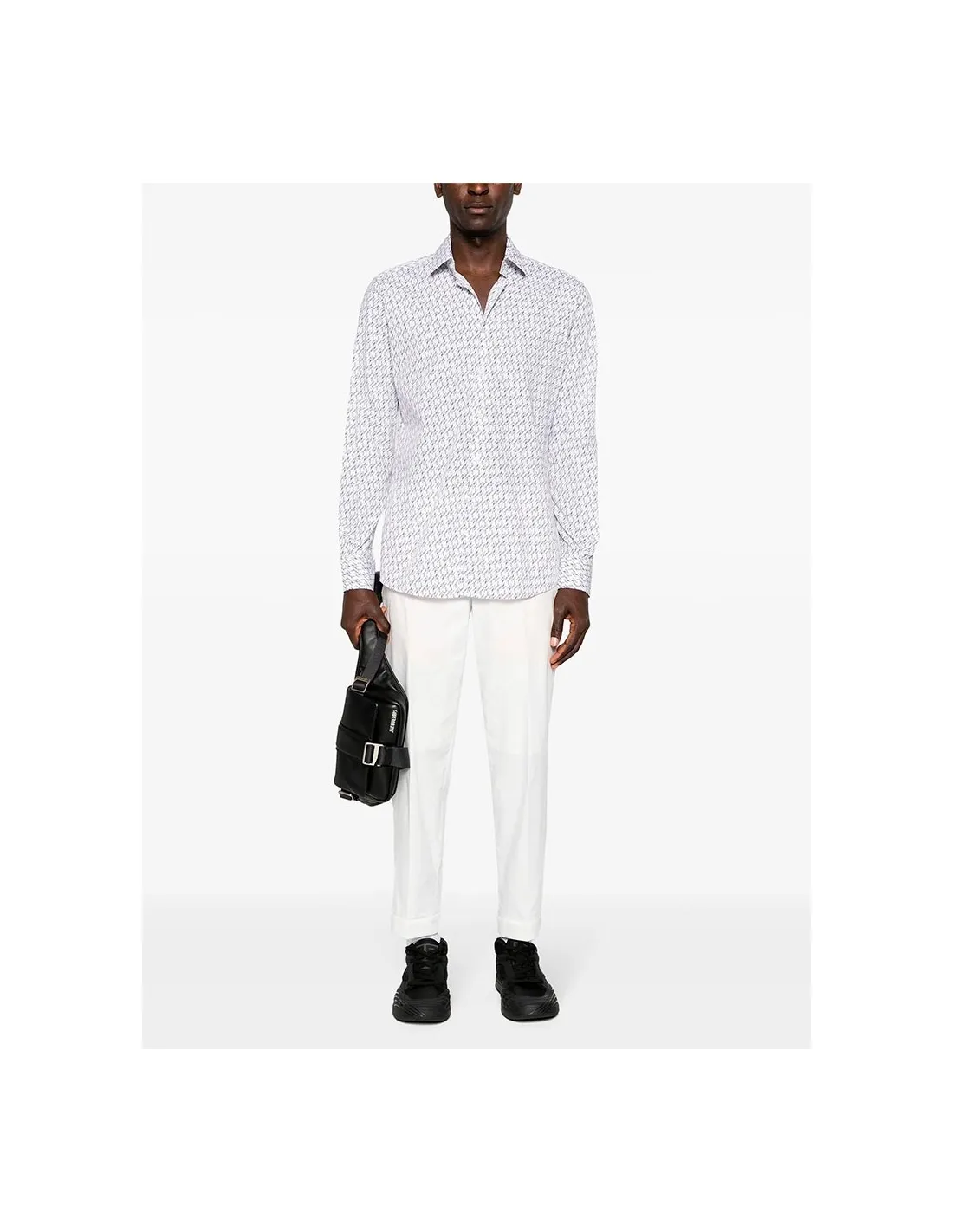 Camisa blanca con firma Karl