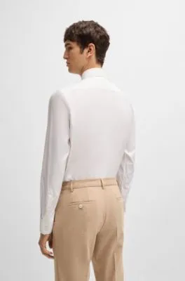 Camisa regular fit de sarga elástica técnica