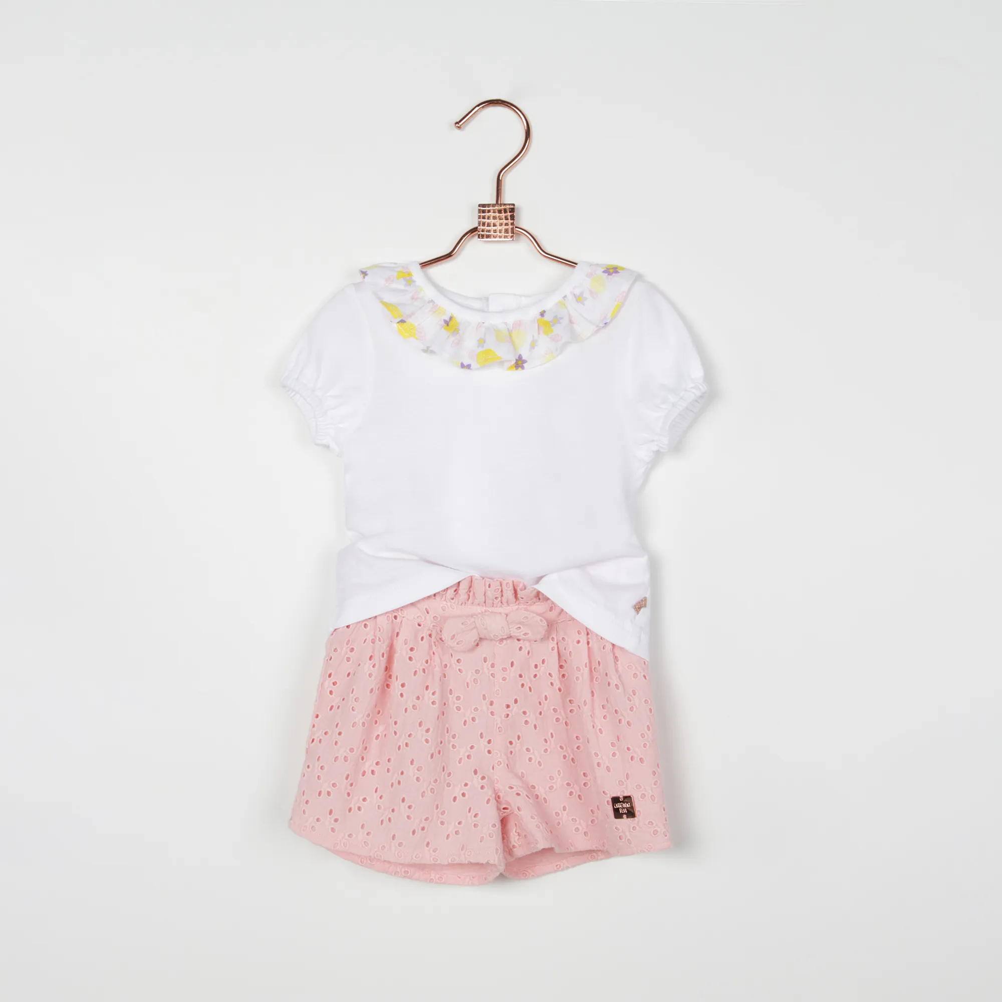 CARREMENT BEAU Pantalón corto bordado inglés