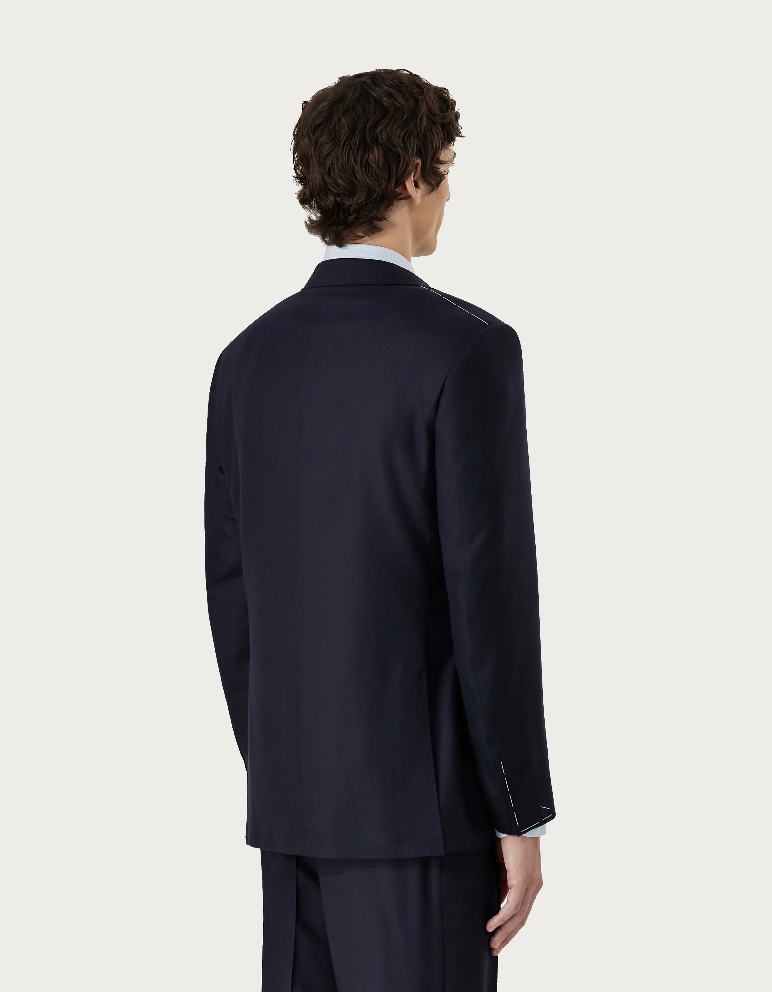 Chaqueta azul marino de cachemira elástica 