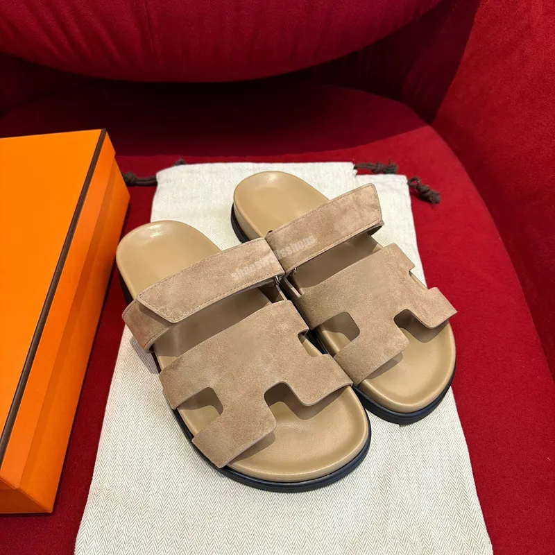 Diseñador Slide Slippers Beach Sandalias planas clásicas Diapositivas Luxury Summer Lady Flip Flip Flip Men de calidad superior 