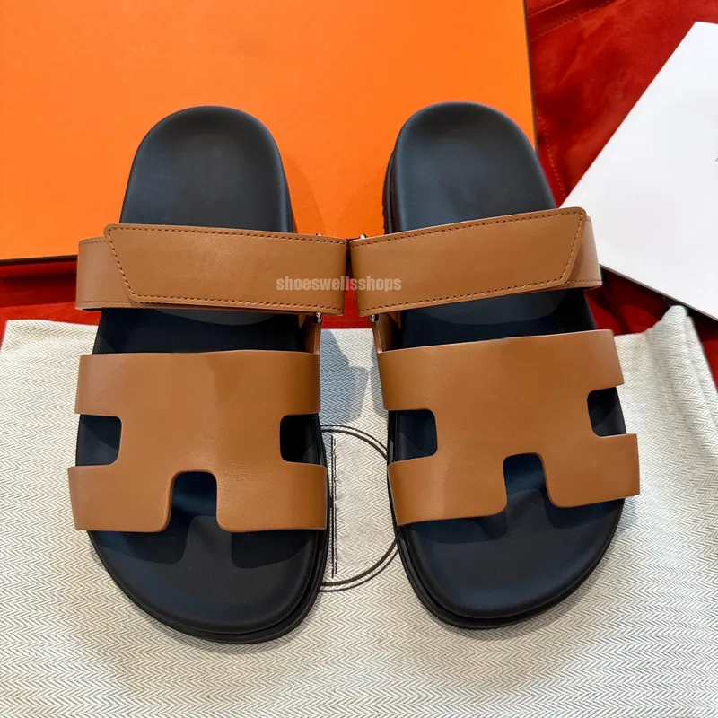 Diseñador Slide Slippers Beach Sandalias planas clásicas Diapositivas Luxury Summer Lady Flip Flip Flip Men de calidad superior 