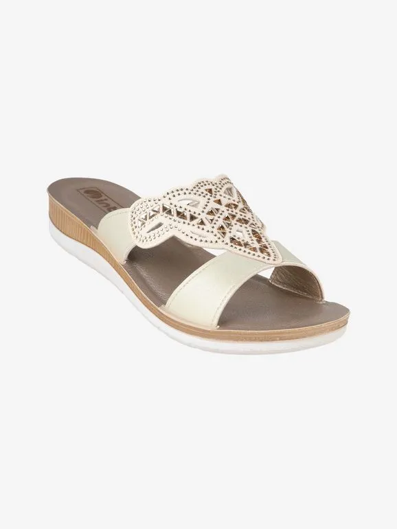 Inblu Zapatillas de casa para mujer con pedrería y cuña.