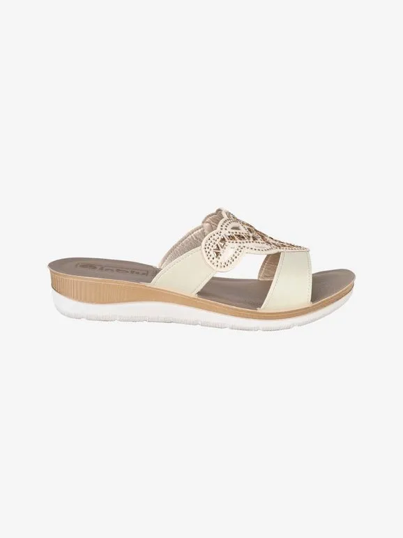 Inblu Zapatillas de casa para mujer con pedrería y cuña.