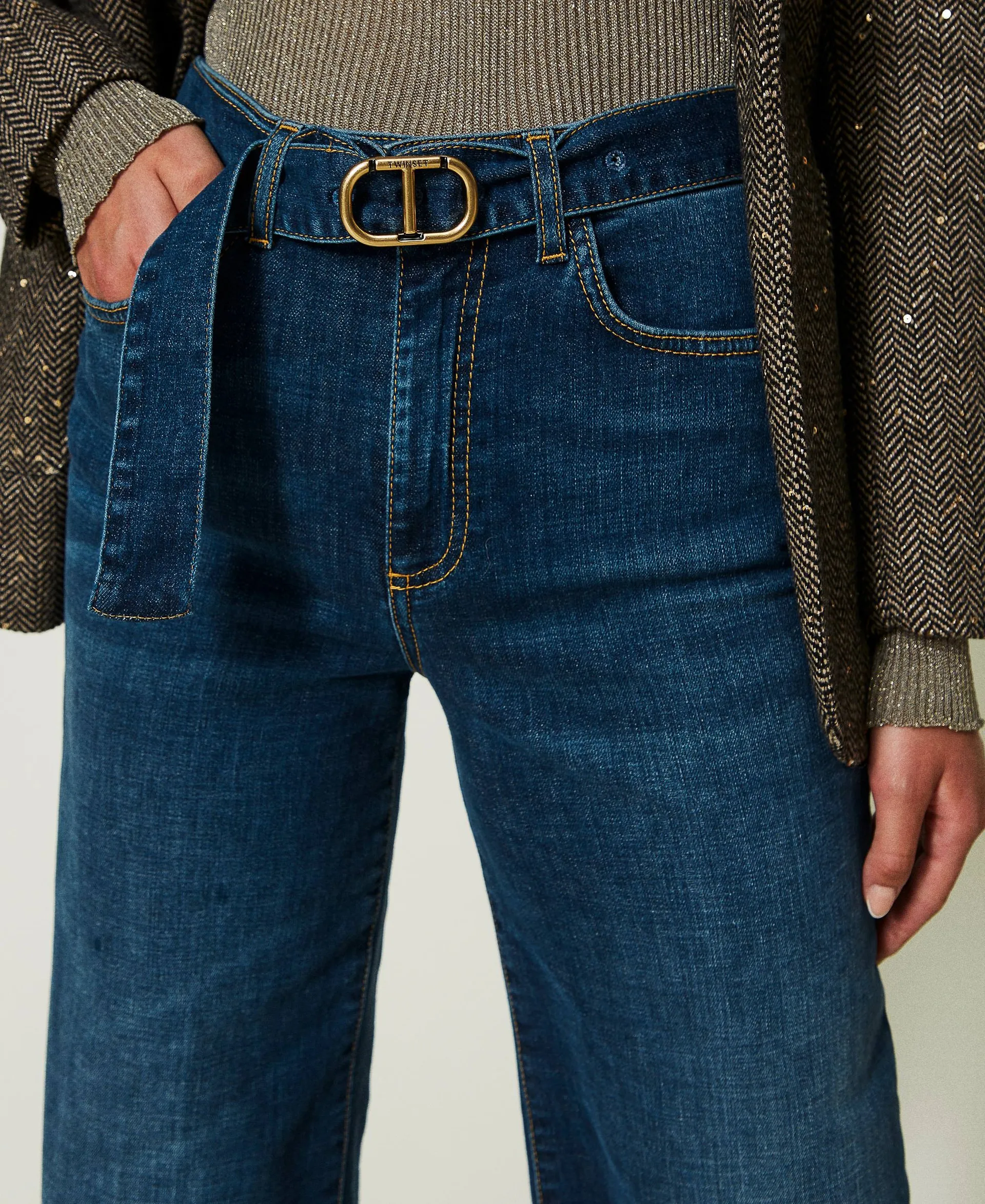 Jean ample avec ceinture