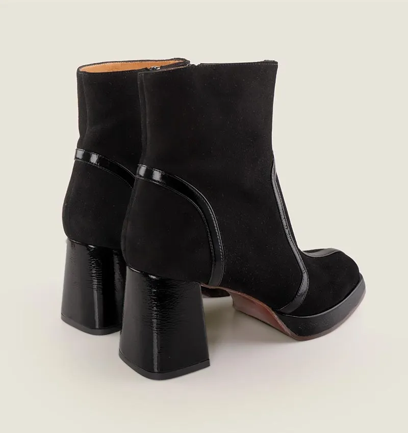 KAJAK BLACK