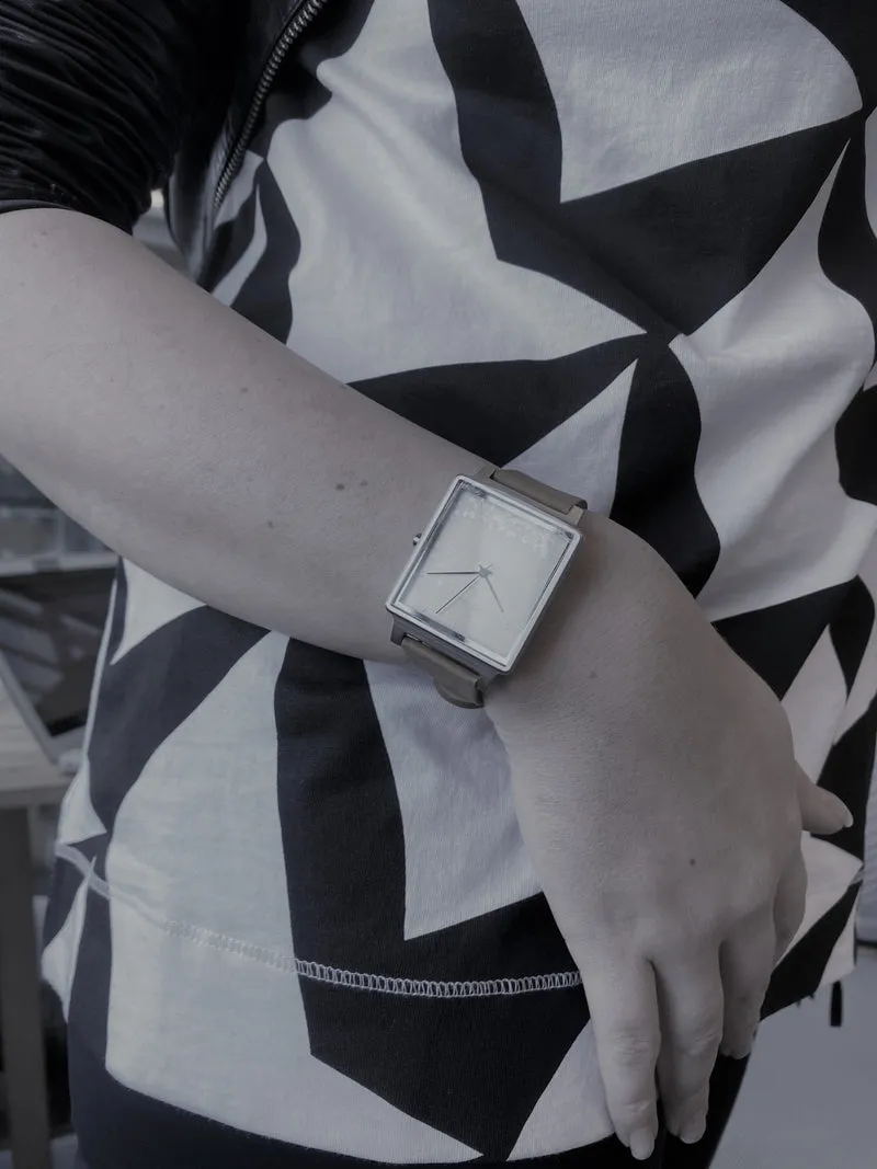 KOMONO Reloj Konrad Retrograde Black Cognac