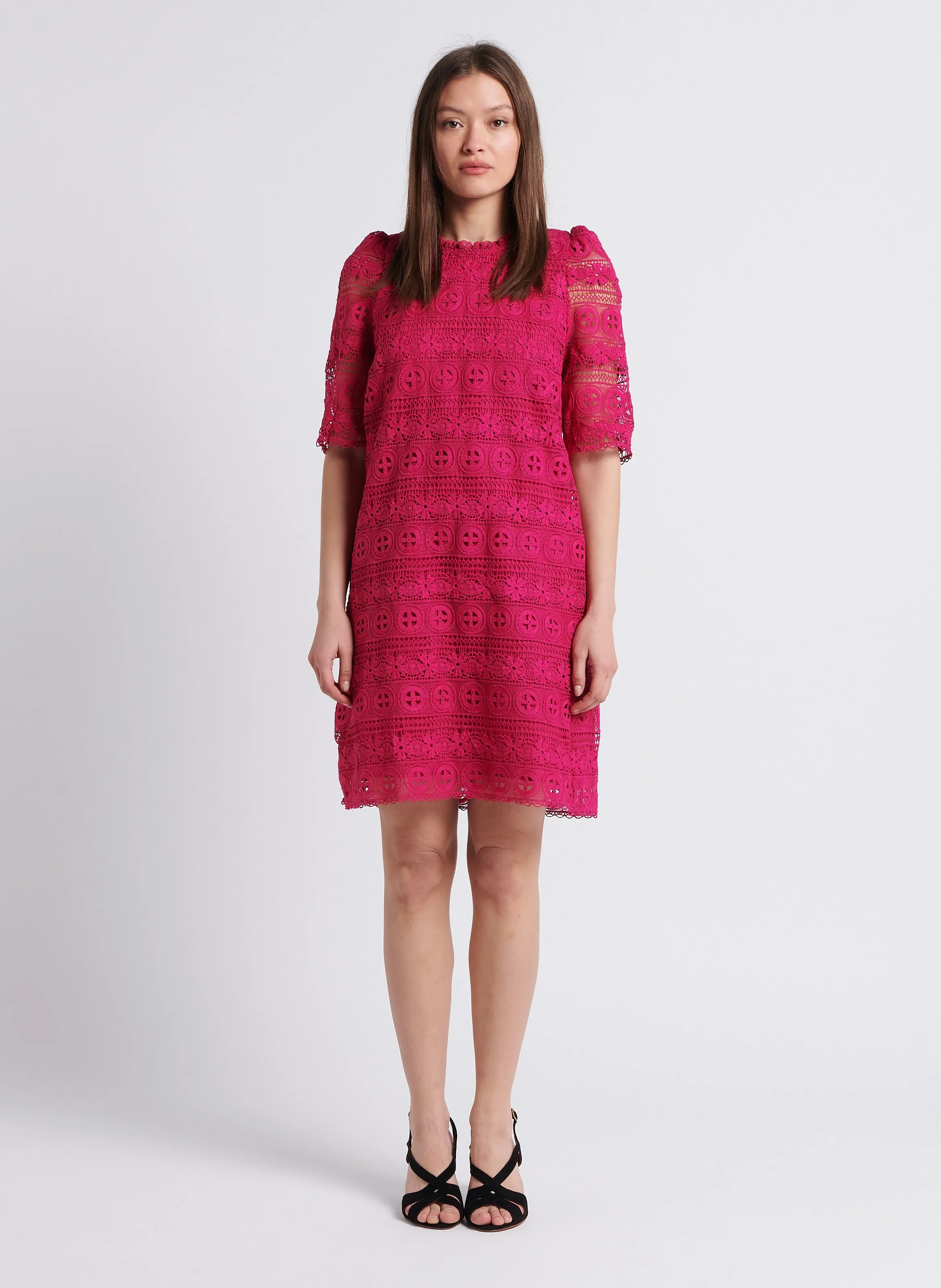 LA PETITE ETOILE ROTILIE  VESTIDO CORTO RECTO CON CUELLO REDONDO EN ROSA