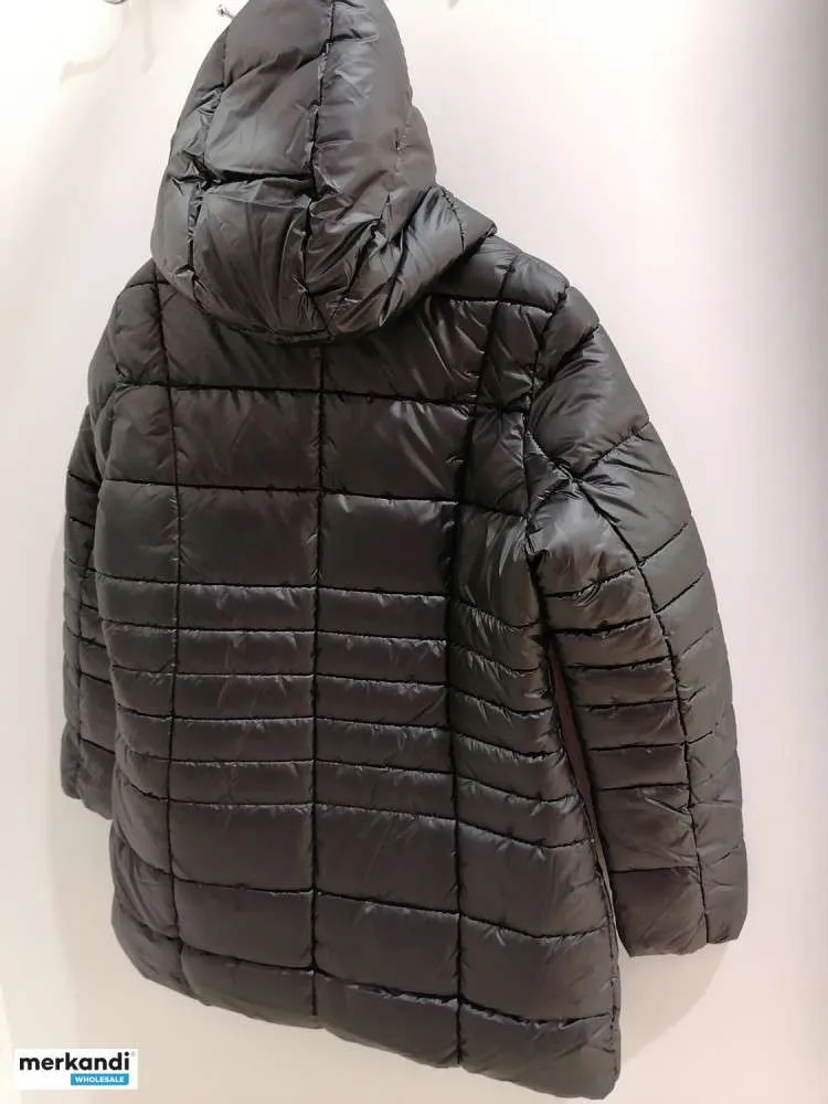 Mezcla de chaquetas de mujer al por mayor.