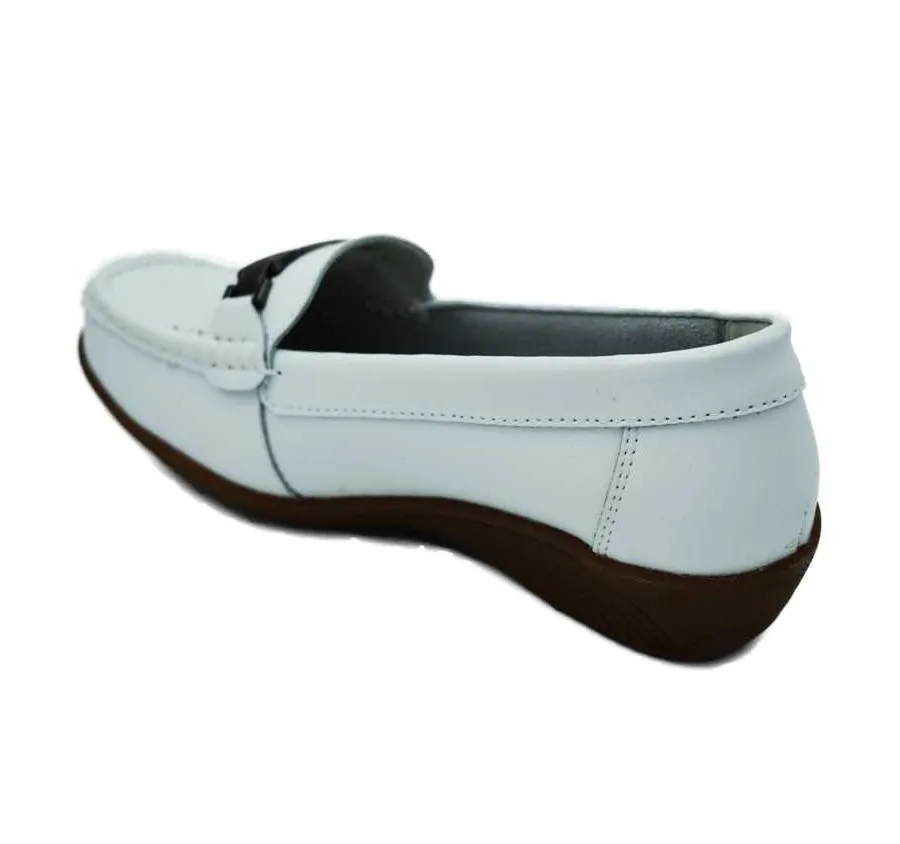 MOCASÍN VICMART 5085 ZAPATO PIEL PARA MUJER BLANCO ADORNO PLATEADO PLANTILLA PIEL 25573