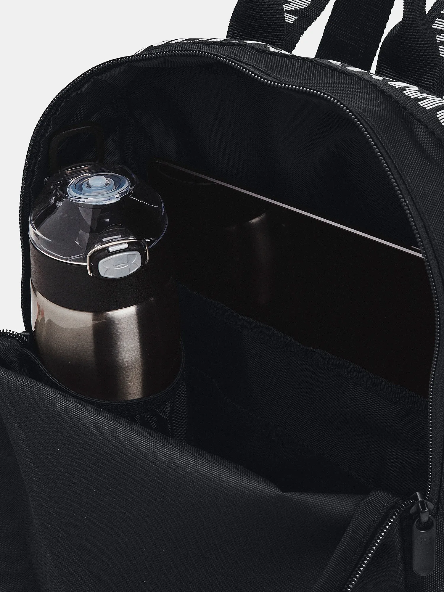 MOCHILA UNDER ARMOUR LOUDON SMALL  BLACK/WHITE