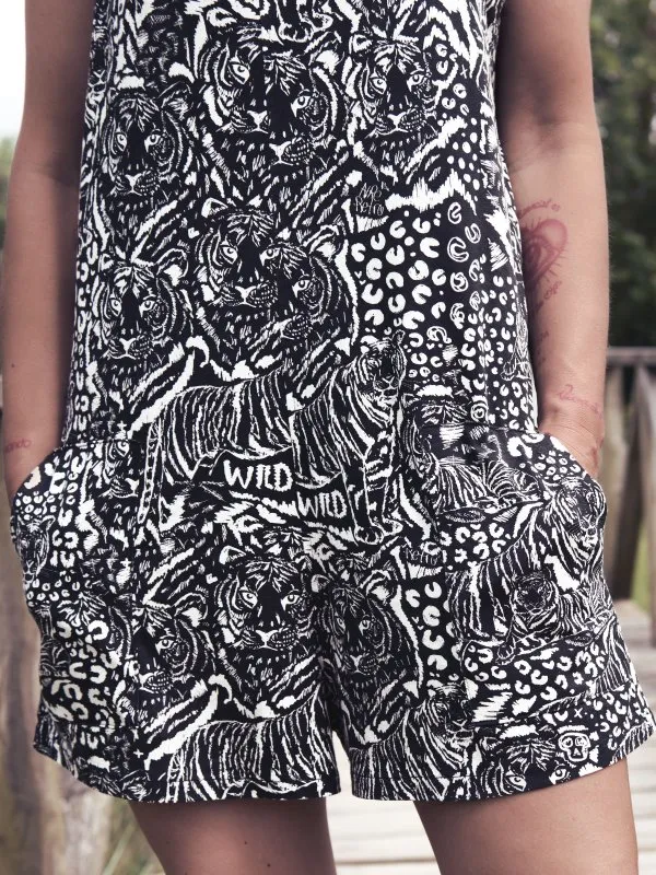 MONO "FELINOS" CORTO