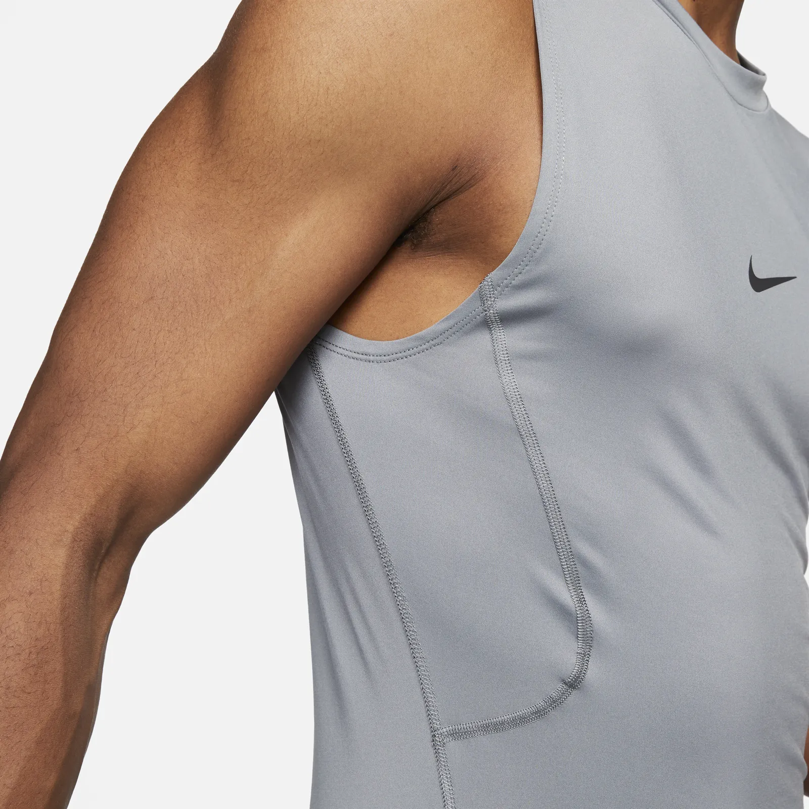 NIKE PRO DRIFIT