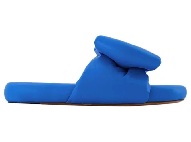 OFF WHITE CHANCLAS ACOLCHADAS CON LAZO  BLANCO ROTO  AZUL  PIEL 