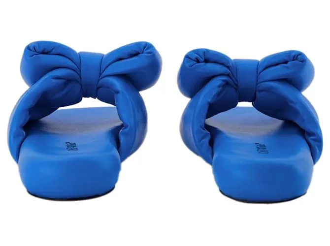 OFF WHITE CHANCLAS ACOLCHADAS CON LAZO  BLANCO ROTO  AZUL  PIEL 