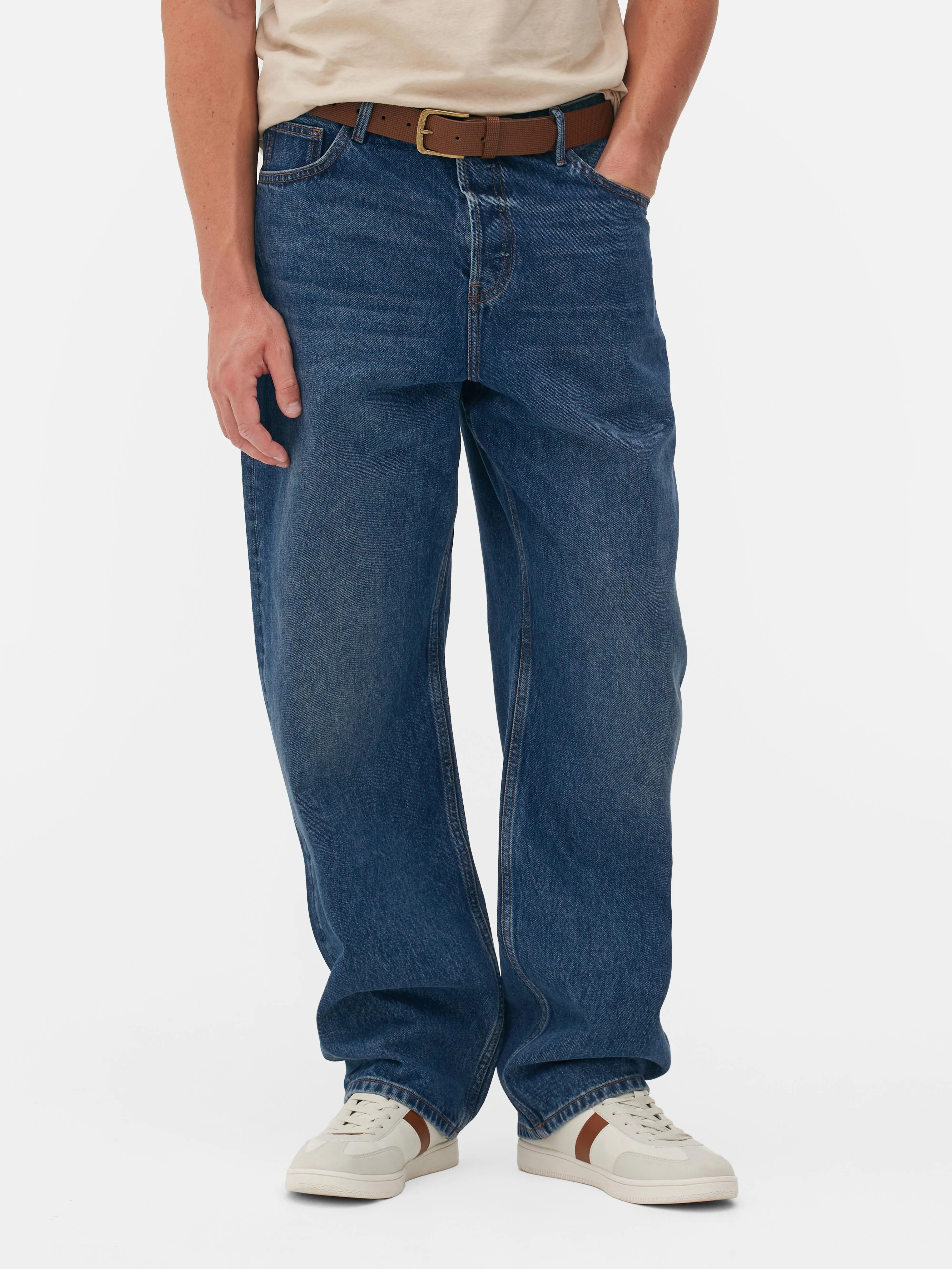 Pantalones vaqueros de corte holgado