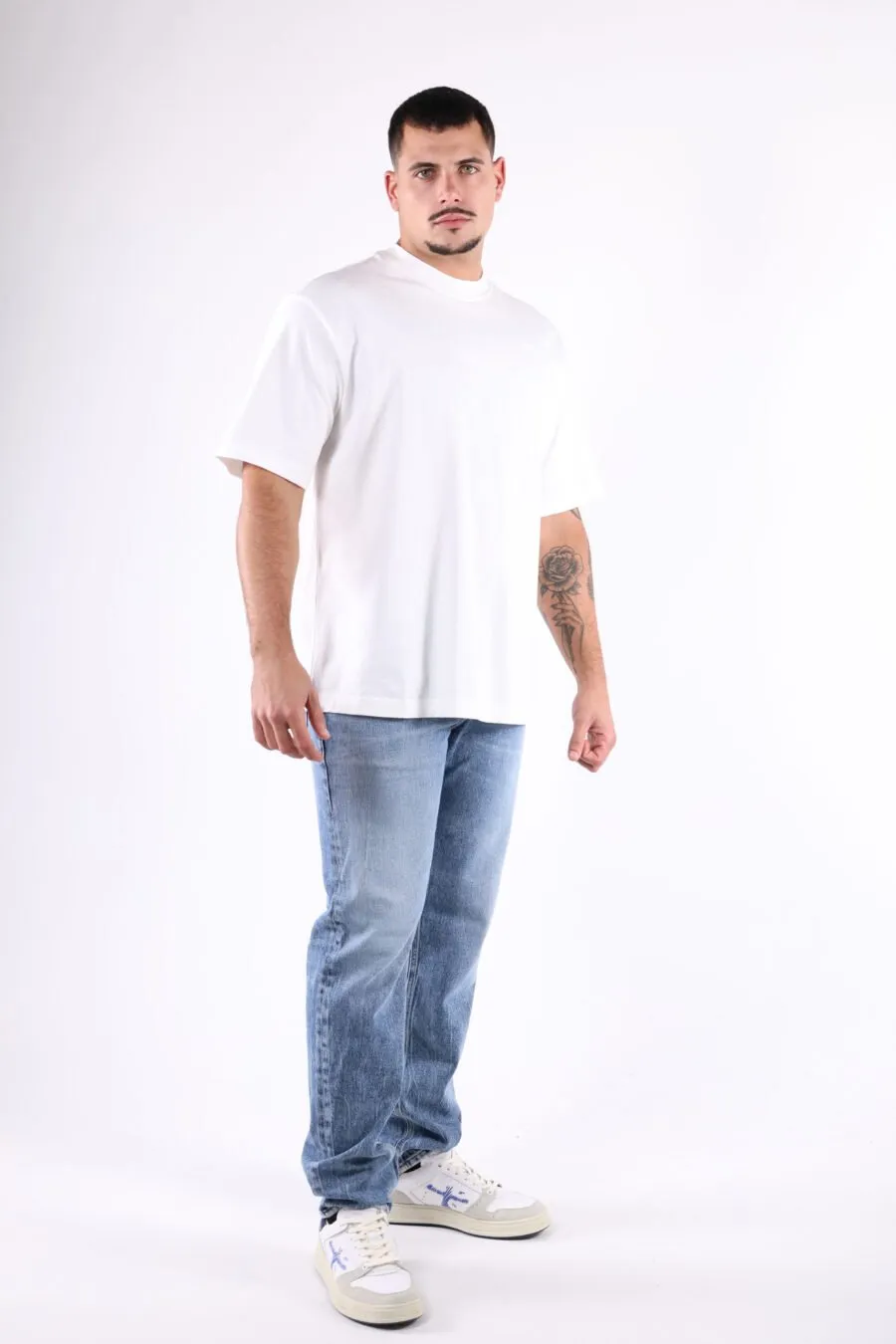 PANTALóN VAQUERO AZUL CLARO 