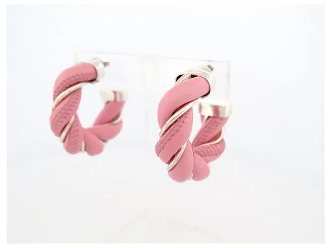 PENDIENTES BOTTEGA VENETA CRIOLES TWIST PENDIENTES DE CUERO ROSA Y PLATA 
