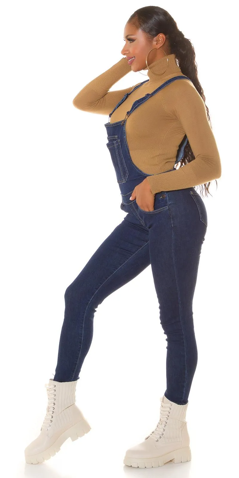 Peto jean azul ajustado