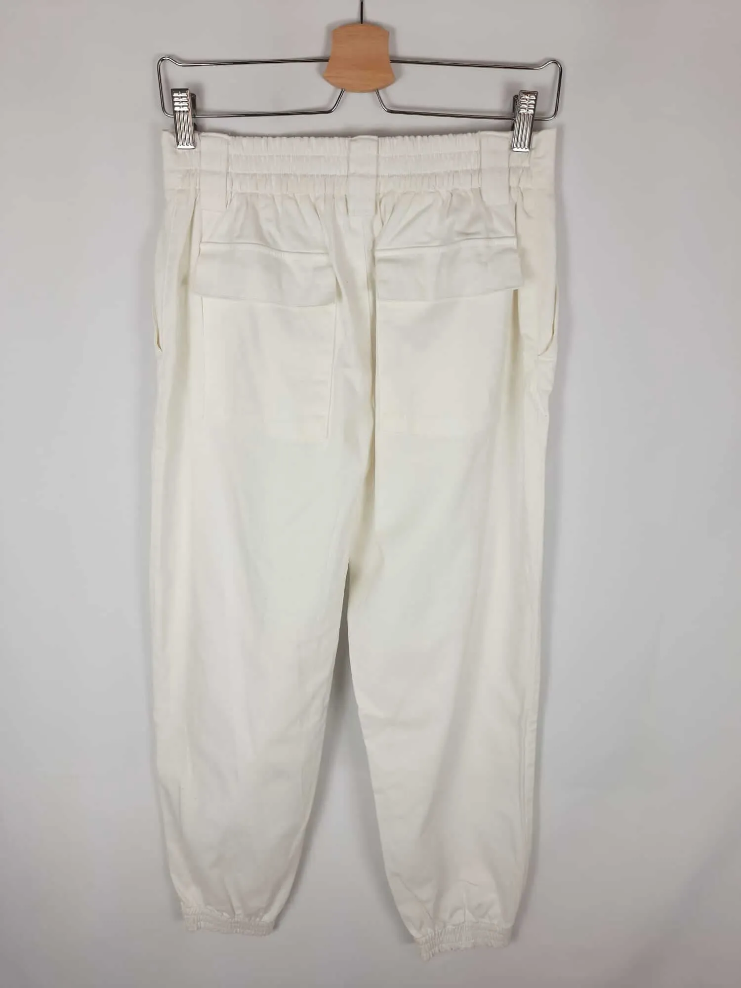 PULL&BEAR. Pantalón blanco ancho T.l