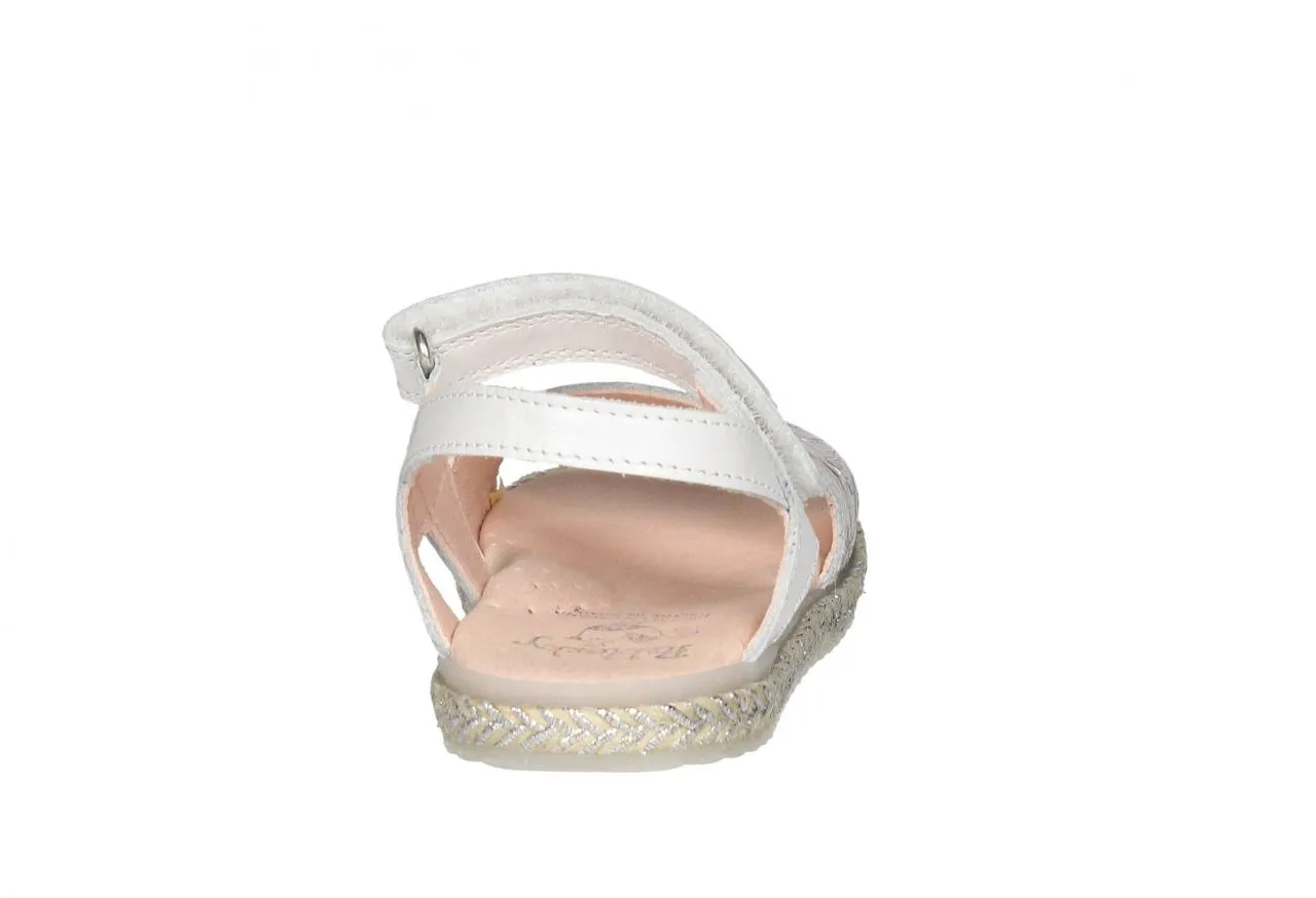 Sandalia Blanca Velcro Flores Plata Grabadas