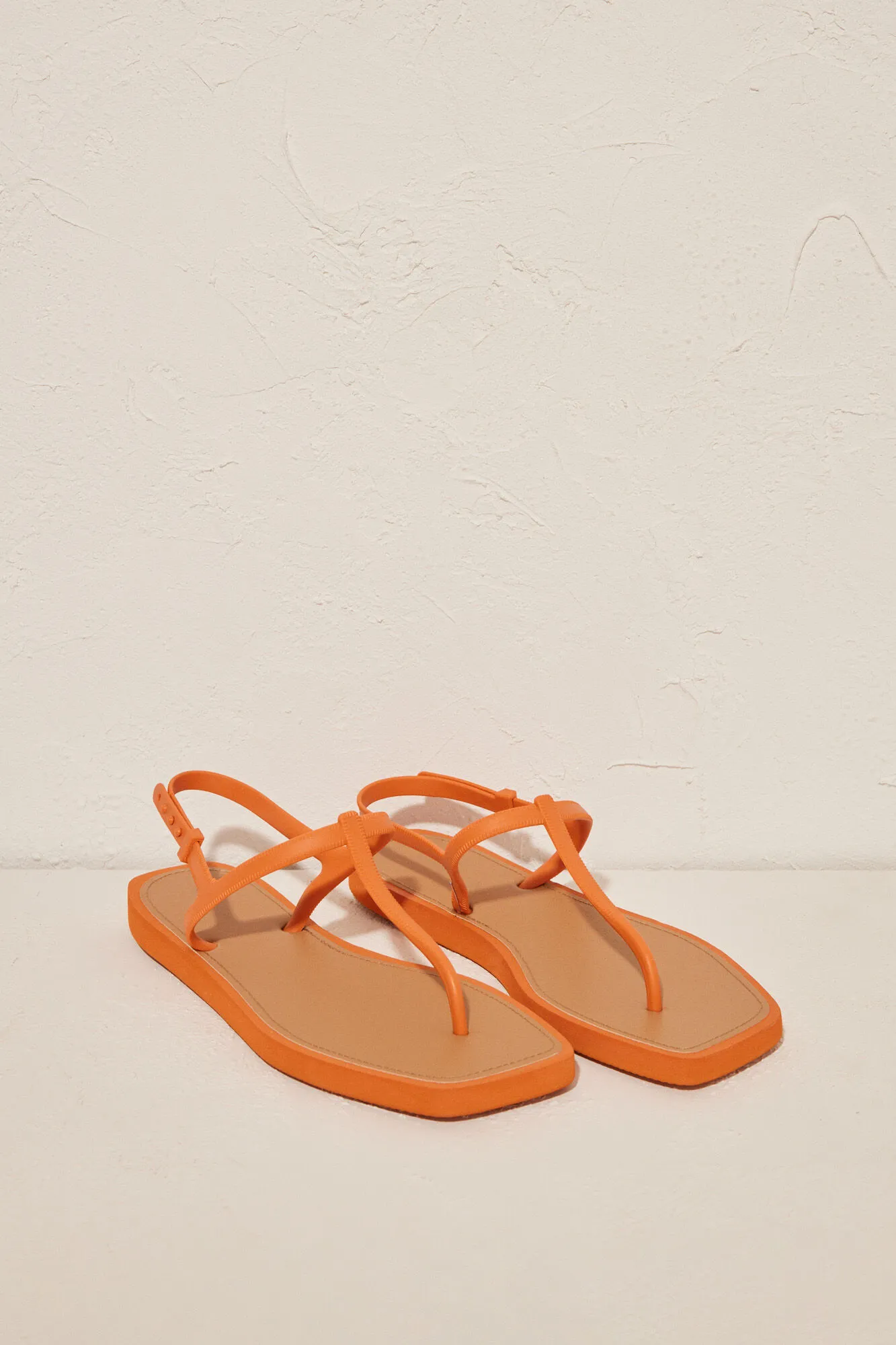 Sandalias planas 100% mojables