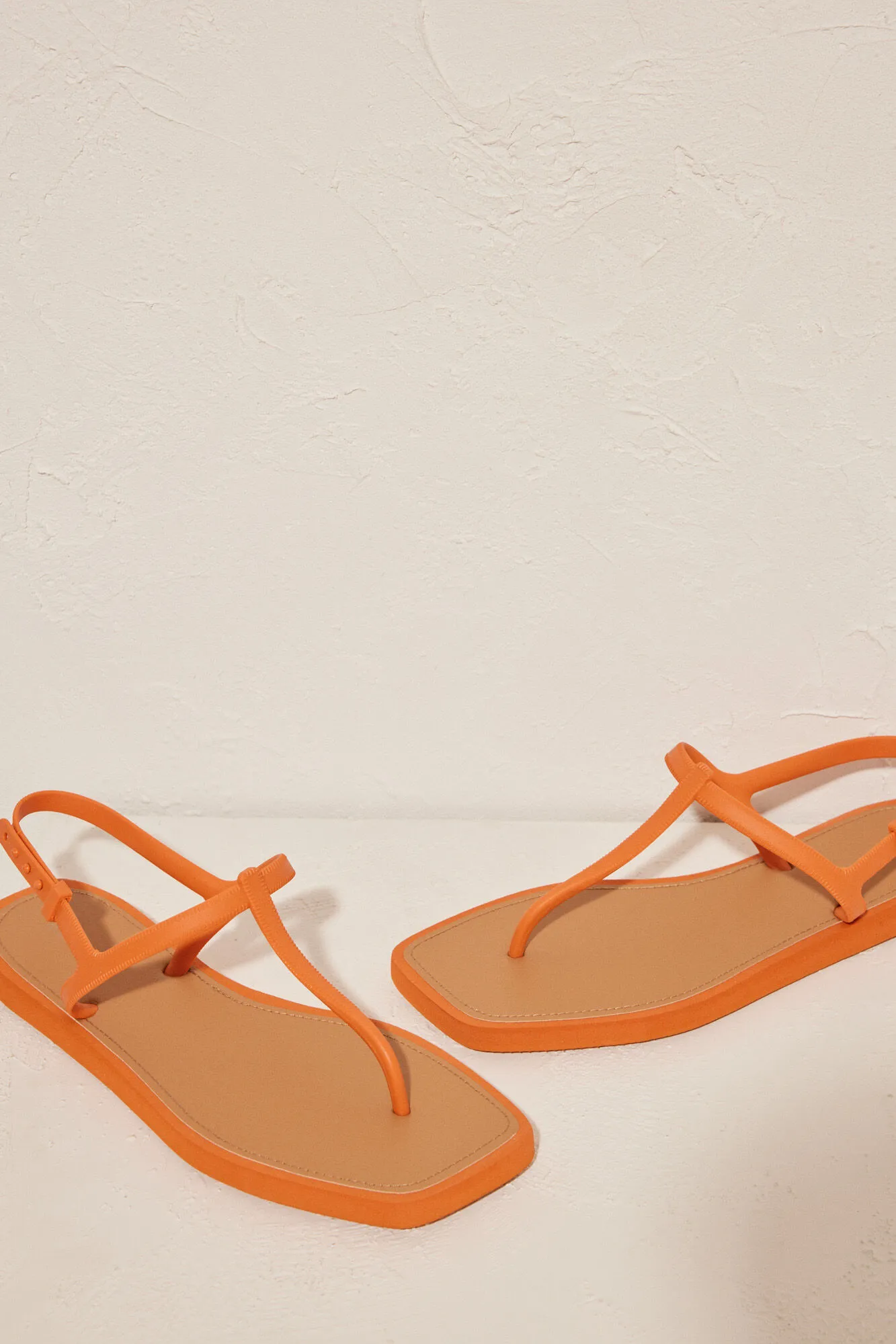 Sandalias planas 100% mojables