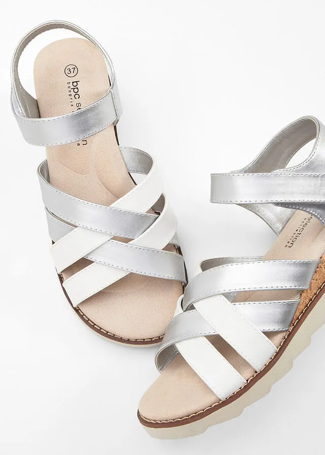 SANDALIAS PLANAS PLATABLANCO
