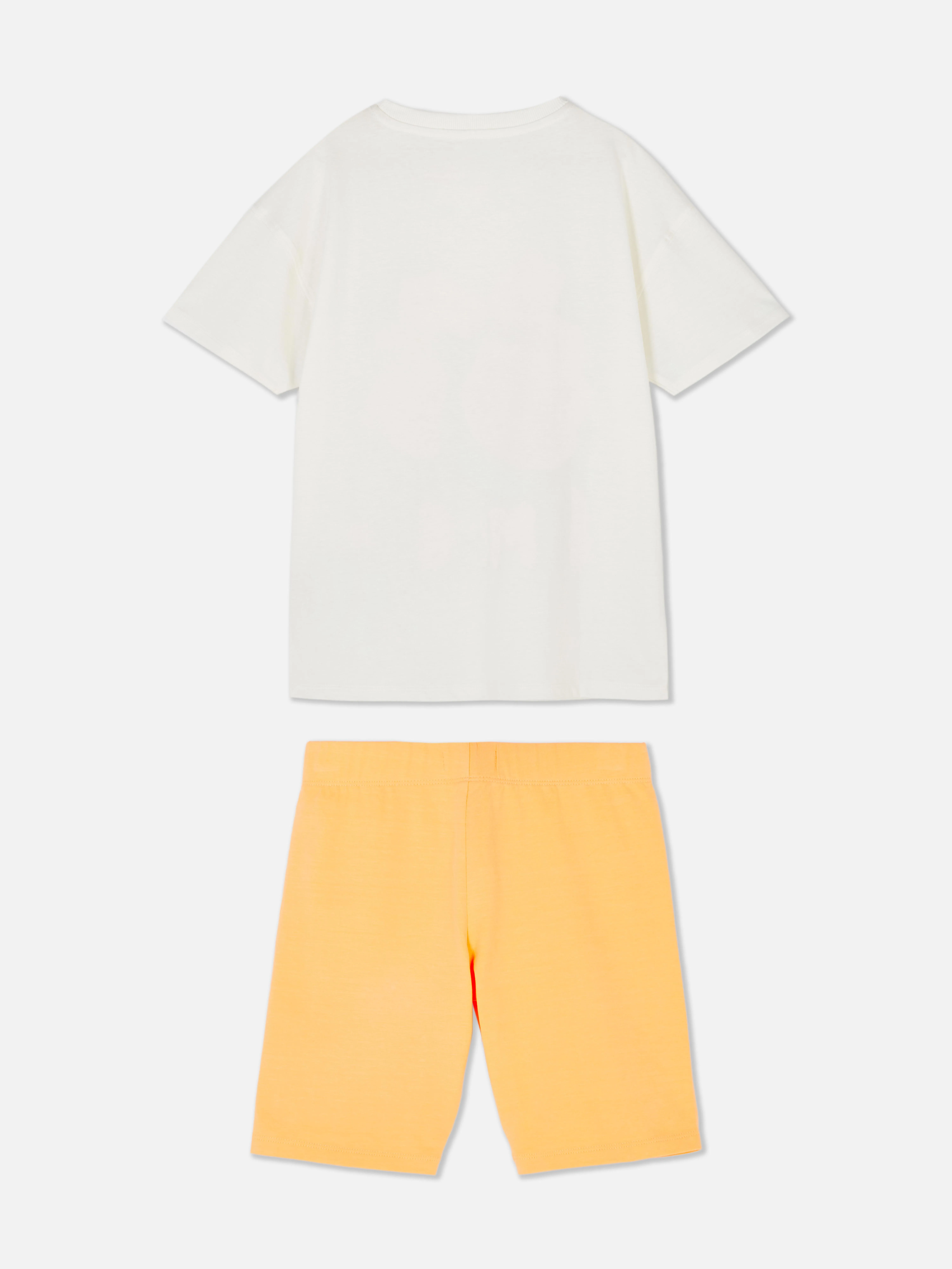 Set de camiseta gráfica y pantalones cortos a juego