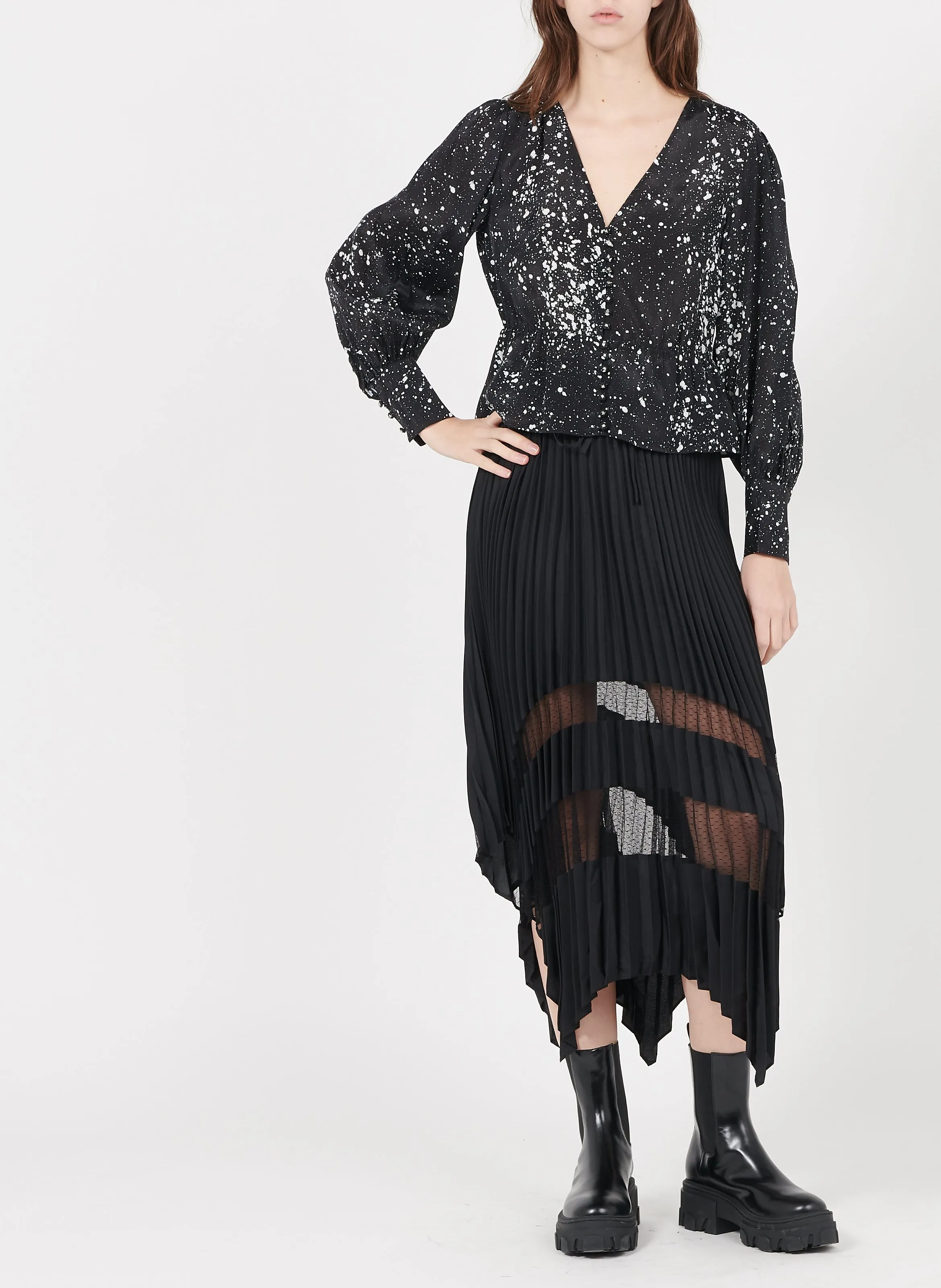 THE KOOPLES Falda midi plisada en negro