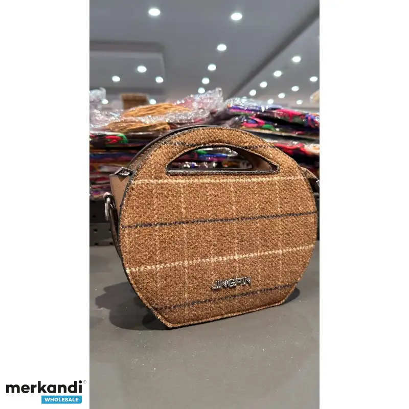 Variedad de Bolsos en Lote de 500 Unidades Surtidas para Diversos Negocios