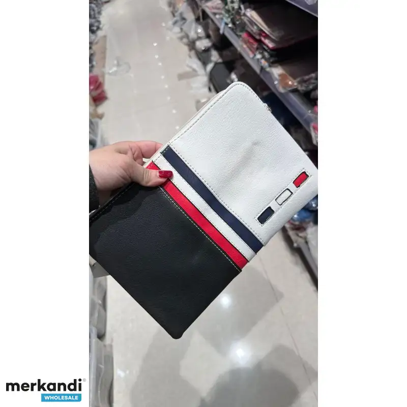 Variedad de Bolsos en Lote de 500 Unidades Surtidas para Diversos Negocios