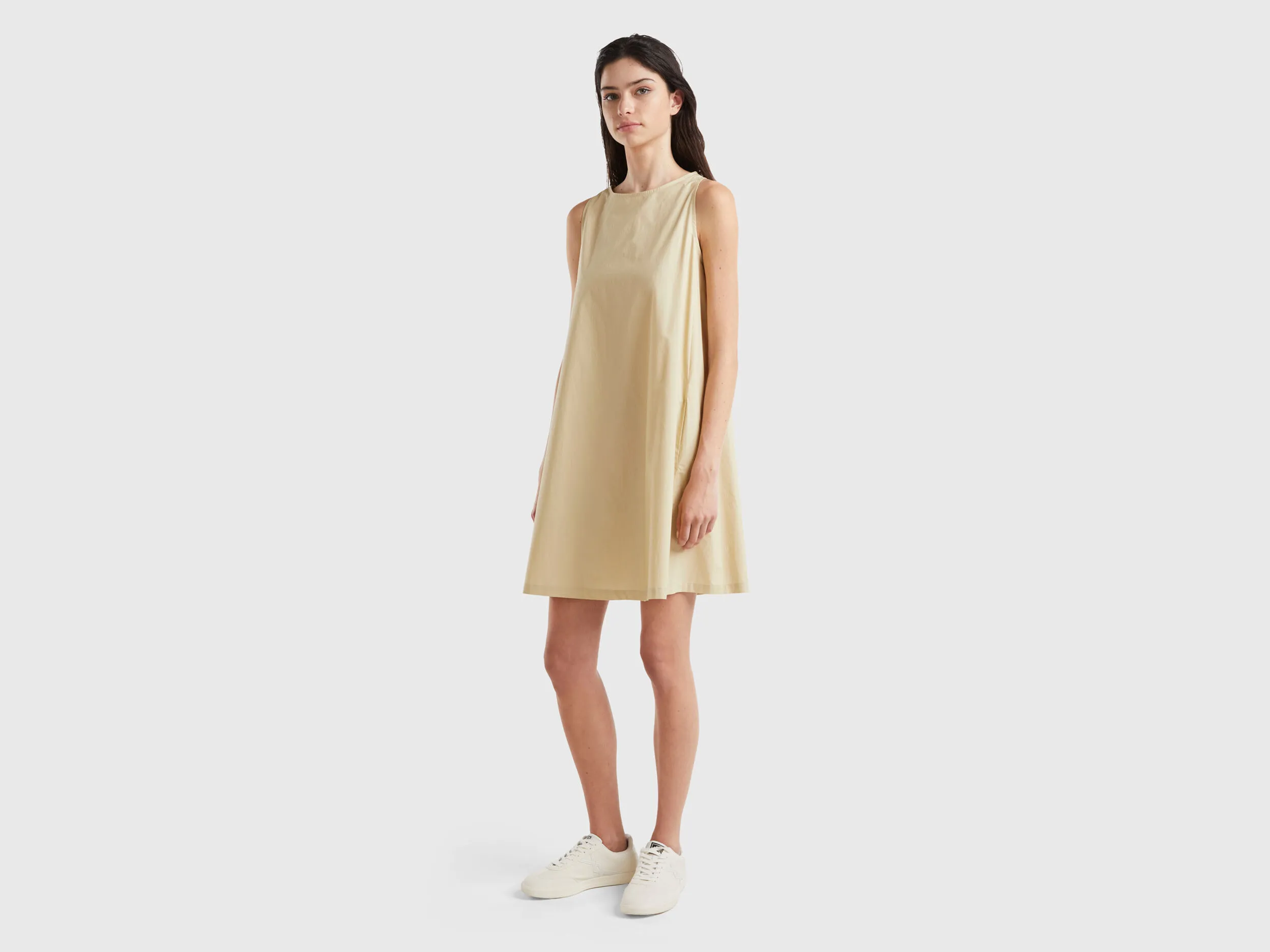 Vestido trapecio sin mangas