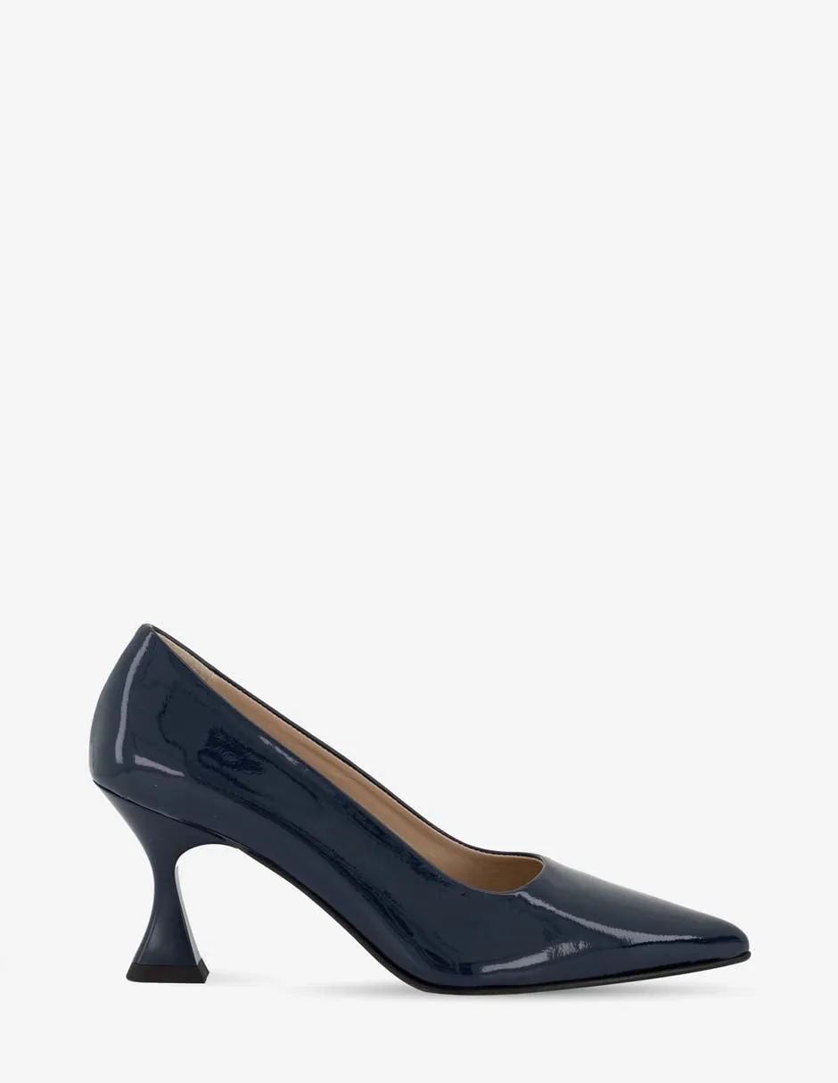 Zapatilla de piel charol color azul para mujer